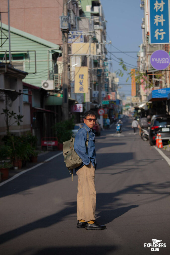 เจี้ยอี้ Chiayi County เทศมณฑลทางตะวันตกเฉียงใต้ที่ใหญ่เป็นอันดับ 6 ของ ไต้หวัน เป็นส่วนหนึ่งในแคมเปญ “Walk and Bike to the Unseen of Taiwan - ปั่นได้ฟีล ท่องวิวใหม่ที่ไต้หวัน” ที่ บ้านและสวน Explorers Club และ National Geographic Thailand จับมือกับ การท่องเที่ยวไต้หวัน ด้วยความตั้งใจจะลองไปรู้จักไต้หวันให้ไกลกว่าไทเป กับ 4 เส้นทางใน 5 เมืองรอบเกาะไต้หวัน ซึ่งเราคัดสรรและอยากชวนคุณไปค้นหาไต้หวันในมุมใหม่ในแบบฉบับของเรา เราตั้งเป้าพาคุณไปท่องวิวใหม่ที่ไต้หวัน จึงอยากพาคุณไปรู้จักเมืองนี้ให้มากกว่ามีอาลีซาน อุทยานแห่งชาติอาลีซาน (Alishan National Forest Recreation Area)