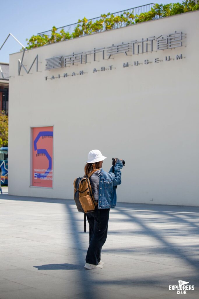 เรามีคำตอบว่าทำไม ไถหนาน จึงถูกเลือกมาเป็นส่วนหนึ่งในทริป “Walk and Bike to the Unseen of Taiwan - ปั่นได้ฟีล ท่องวิวใหม่ที่ไต้หวัน” โดย บ้านและสวน Explorers Club และ National Geographic Thailand จับมือกับ การท่องเที่ยวไต้หวัน ด้วยความตั้งใจจะลองไปรู้จักไต้หวันให้ไกลกว่าไทเป กับ 4 เส้นทางใน 5 เมืองรอบเกาะไต้หวัน ซึ่งเราคัดสรรและอยากชวนคุณไปค้นหาไต้หวันในมุมใหม่ในแบบฉบับของเรา