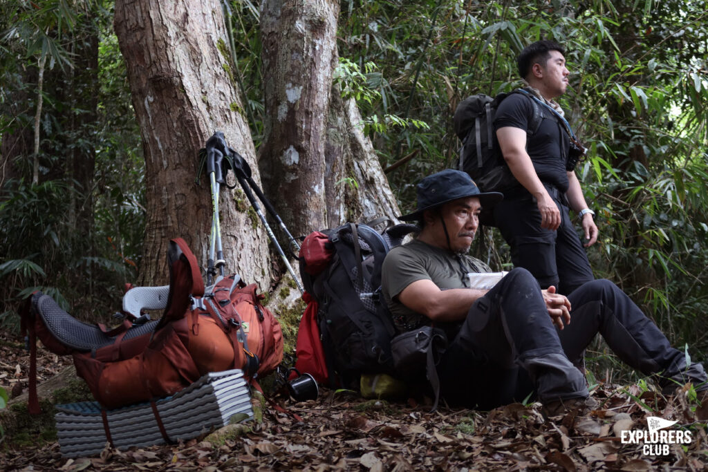 Fjällräven Thailand : Betong Hike 2024 เดินป่า เบตง ยะลา หาทริปเดินป่า Fjallraven Thailand Trail ทริปเดินป่า 2567 เดินป่า มือใหม่ เดินป่า ที่ไหน โหดสุด เดินป่าค้างคืน เดินป่าเดือนเมษายน เดินป่าใต้