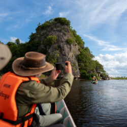 ล่องเรือดู เขาจูบกัน สามร้อยยอด ยามตะวันรอน กับ ชุมชนท่องเที่ยวบ้านเกาะมอญ-เกาะไผ่