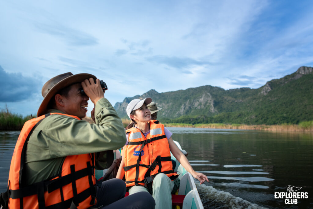 ล่องเรือดู เขาจูบกัน สามร้อยยอด ยามตะวันรอน กับ ชุมชนท่องเที่ยวบ้านเกาะมอญ-เกาะไผ่