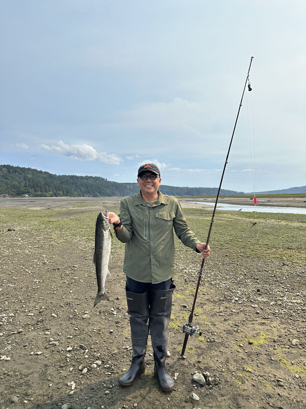 คนนี้ชิงตกได้แซลมอนก่อนใคร