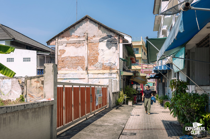 ที่เที่ยวเพชรบุรี ถ้ำเขาหลวง ก๋วยเตี๋ยวเนื้อเจ้นก ข้าวแช่แม่อร ตลาดริมน้ำเพชรบุรี Street Art ชุมชนซอยตลาดริมน้ำ พูนสุขคาเฟ่ อุทยานประวัติศาสตร์พระนครคีรี (เขาวัง)