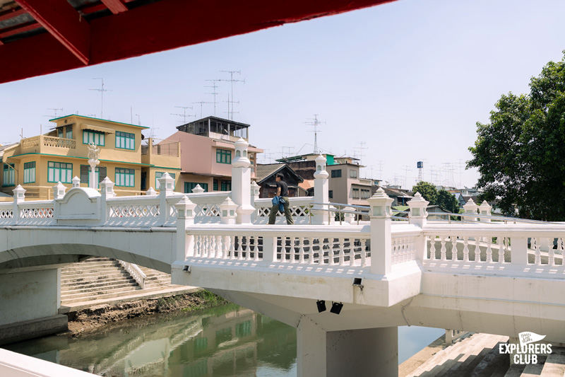ที่เที่ยวเพชรบุรี ถ้ำเขาหลวง ก๋วยเตี๋ยวเนื้อเจ้นก ข้าวแช่แม่อร ตลาดริมน้ำเพชรบุรี Street Art ชุมชนซอยตลาดริมน้ำ พูนสุขคาเฟ่ อุทยานประวัติศาสตร์พระนครคีรี (เขาวัง)