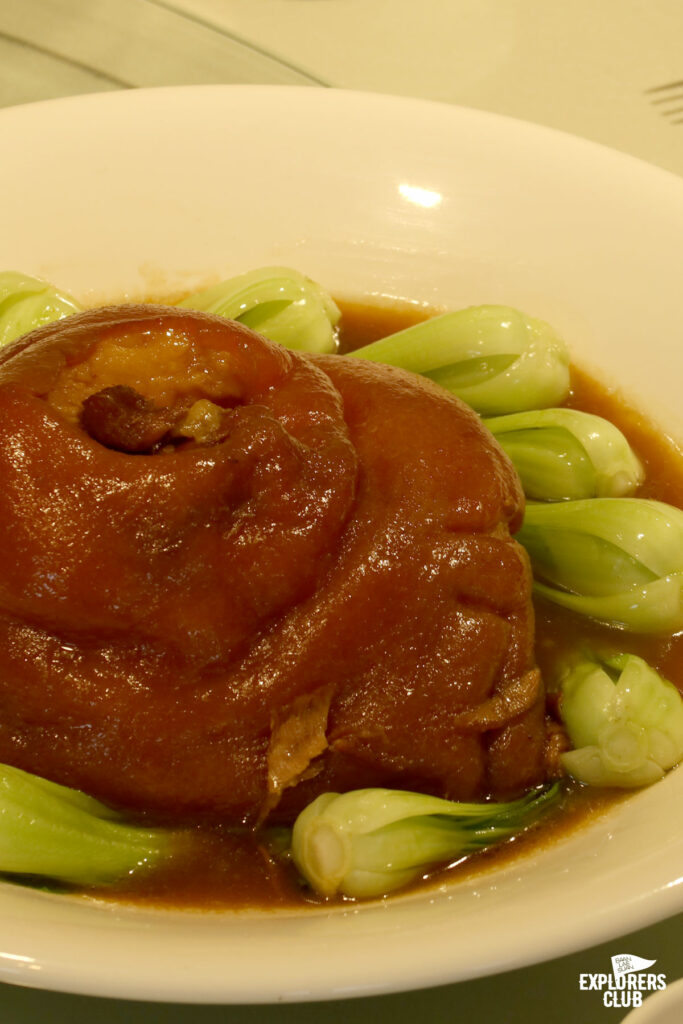 นี่คือ 7 ร้านอาหารไต้หวัน ที่คนไต้หวันอยากแนะนำให้คนไทยไปลองชิม อาหารไต้หวัน ลิสต์นี้ผ่านการคัดสรรมาอย่างตั้งใจ และเราที่ได้ไปสัมผัสมาจึงอยากบอกต่อกับทุกคนว่า ถ้ามีโอกาสจงไปให้ครบ!