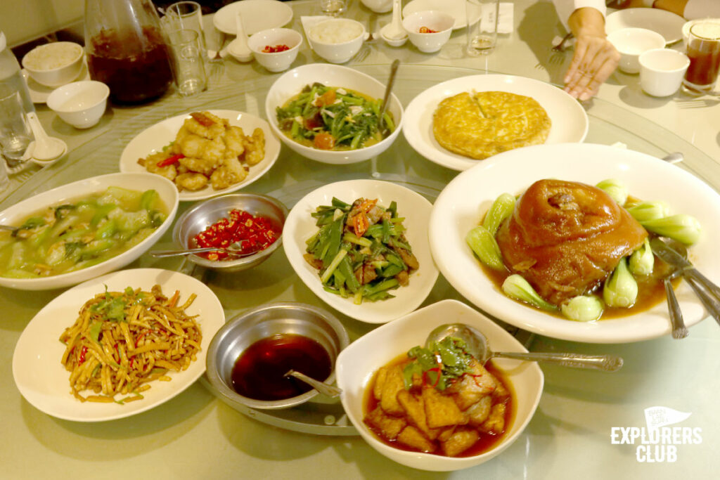 นี่คือ 7 ร้านอาหารไต้หวัน ที่คนไต้หวันอยากแนะนำให้คนไทยไปลองชิม อาหารไต้หวัน ลิสต์นี้ผ่านการคัดสรรมาอย่างตั้งใจ และเราที่ได้ไปสัมผัสมาจึงอยากบอกต่อกับทุกคนว่า ถ้ามีโอกาสจงไปให้ครบ!