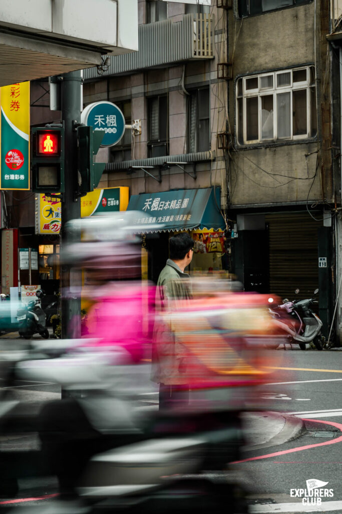 สายมูไปให้สุด อย่าหยุดอยู่แค่วัดดังในไทเปหรือเมืองใกล้เคียง เพราะเรามีลิสต์แนะนำ ชวนไป ไหว้พระไต้หวัน เที่ยว 7 วัด 4 เมือง ขอพรครอบคลุมเรื่องการงาน สุขภาพ โชคลาภ และเนื้อคู่