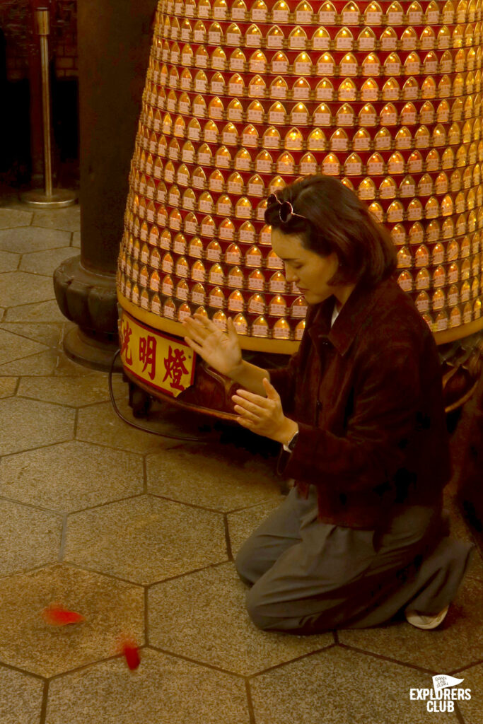 สายมูไปให้สุด อย่าหยุดอยู่แค่วัดดังในไทเปหรือเมืองใกล้เคียง เพราะเรามีลิสต์แนะนำ ชวนไป ไหว้พระไต้หวัน เที่ยว 7 วัด 4 เมือง ขอพรครอบคลุมเรื่องการงาน สุขภาพ โชคลาภ และเนื้อคู่